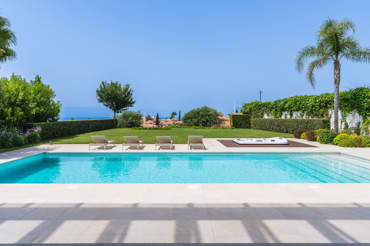 Villa for sale in Marbella