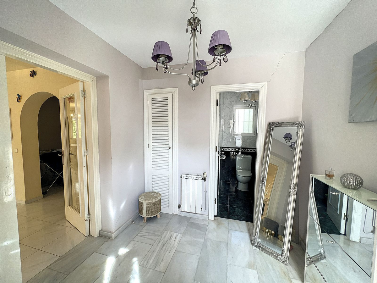 Villa for sale in Mijas