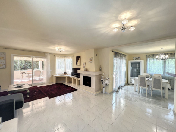 Villa for sale in Mijas