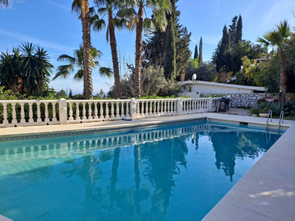 Villa for sale in Mijas