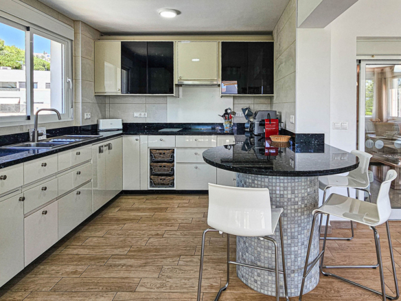 Villa for sale in Mijas