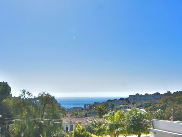 Villa for sale in Mijas