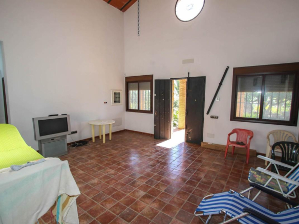Villa for sale in Pizarra