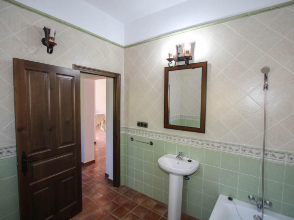 Villa for sale in Pizarra