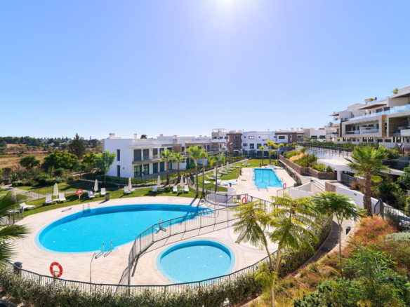 New Apartment for sale in Estepona