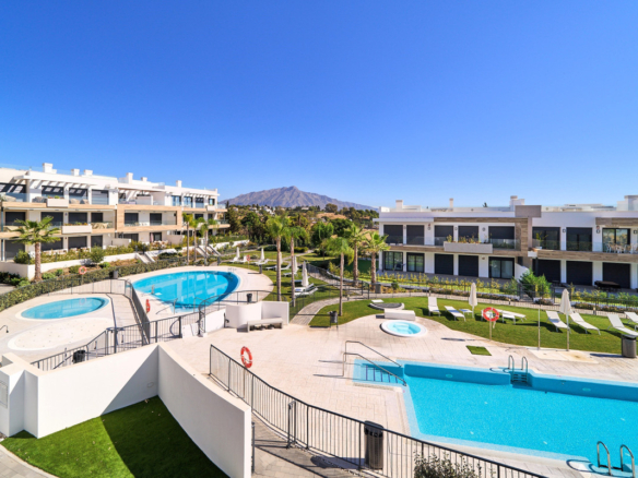 New Apartment for sale in Estepona