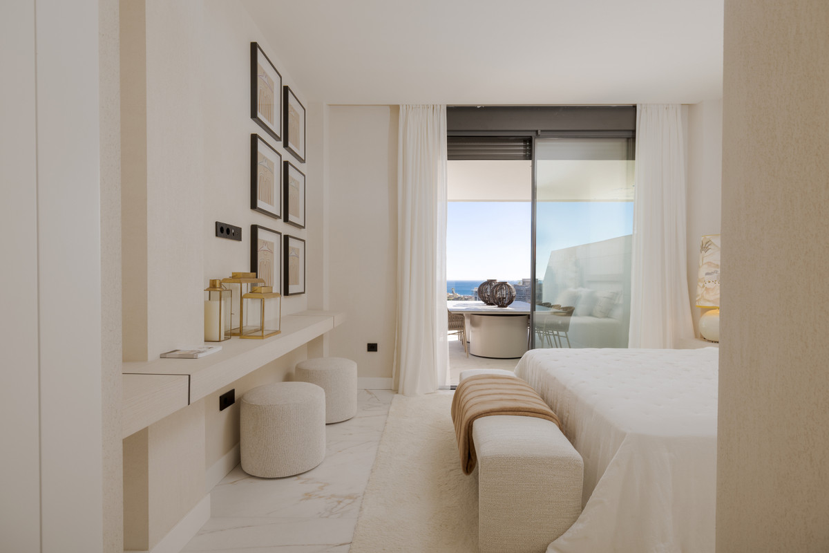 New Apartment for sale in Estepona