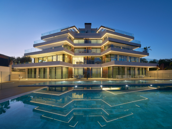 New Apartment for sale in Estepona