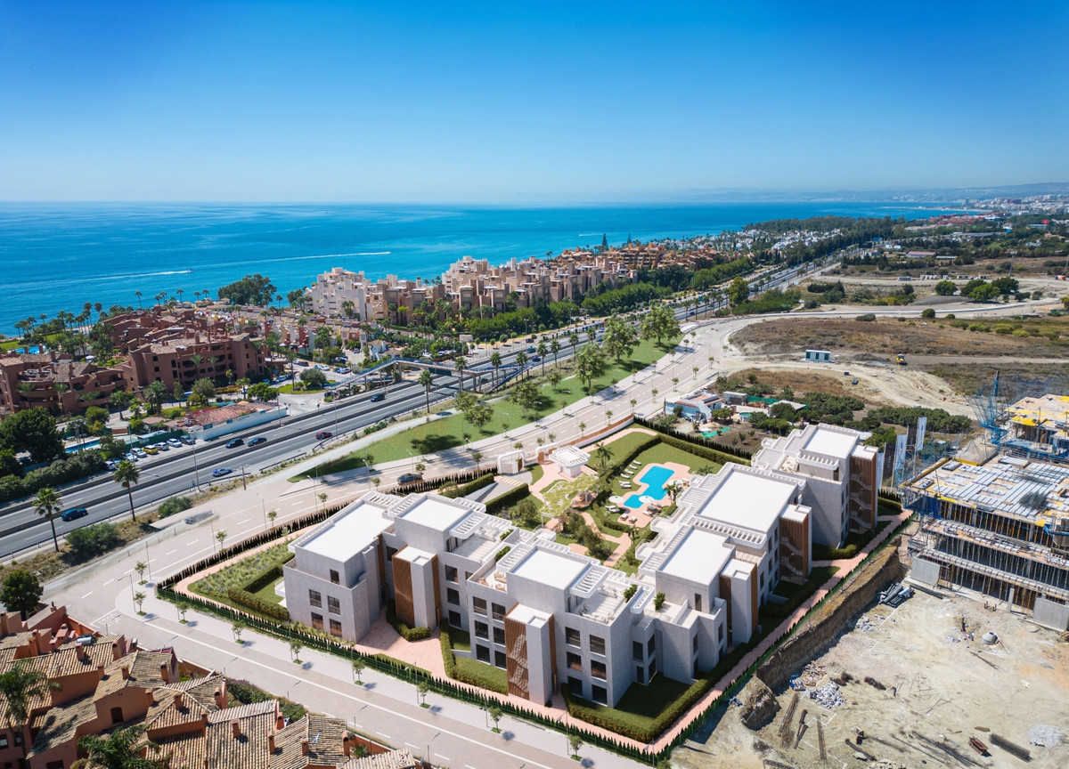 New Penthouse for sale in Estepona