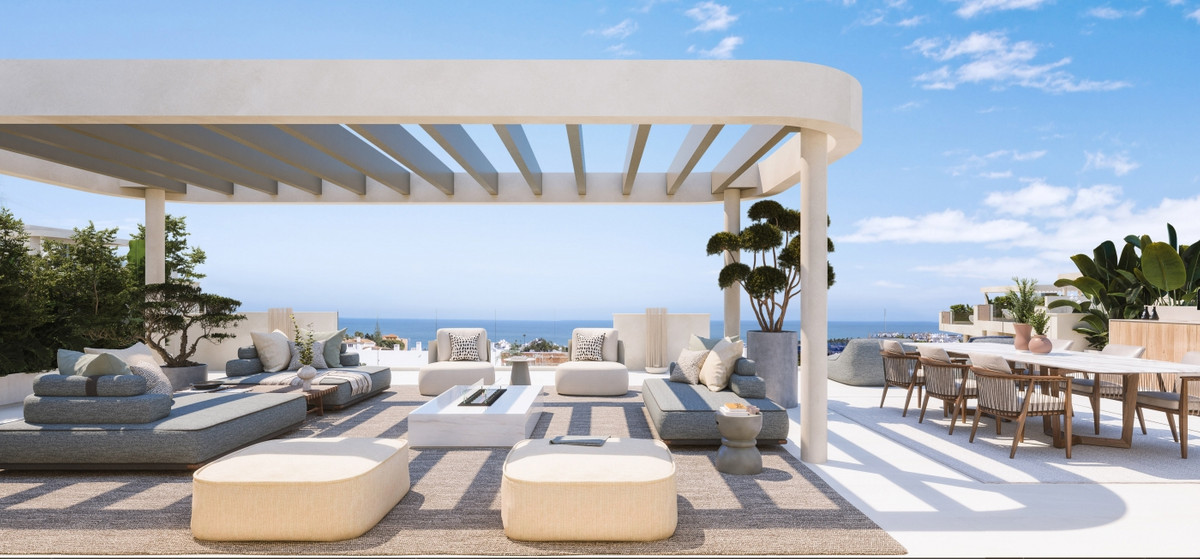 New Penthouse for sale in Estepona