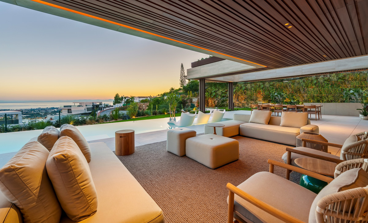 New Villa for sale in Benahavís