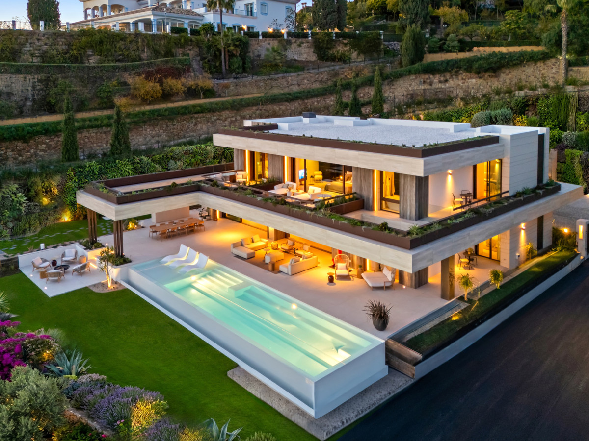 New Villa for sale in Benahavís