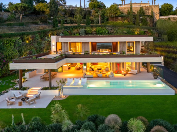 New Villa for sale in Benahavís