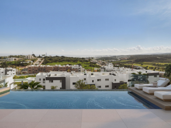New Villa for sale in Estepona