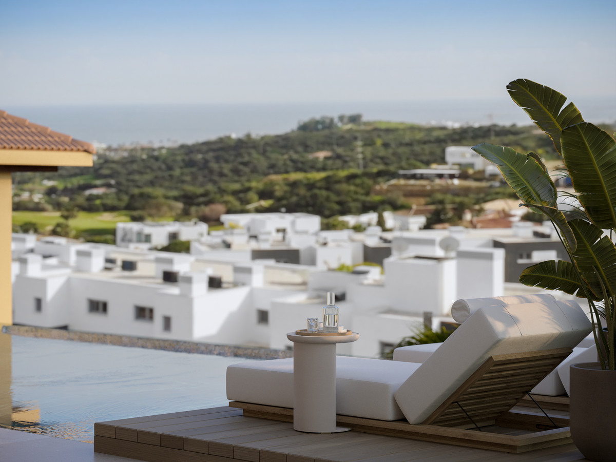 New Villa for sale in Estepona