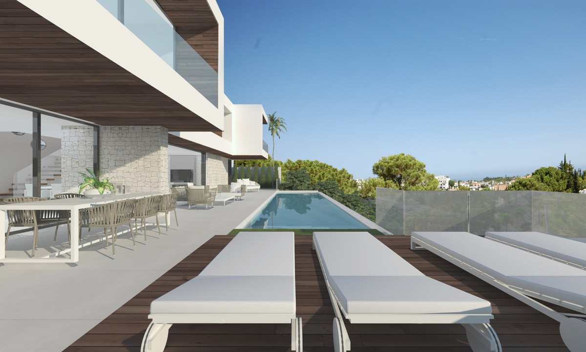 New Villa for sale in Estepona