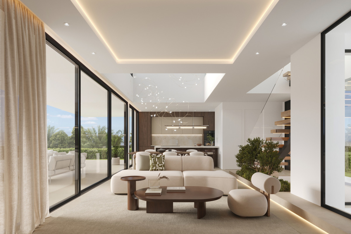 New Villa for sale in Estepona