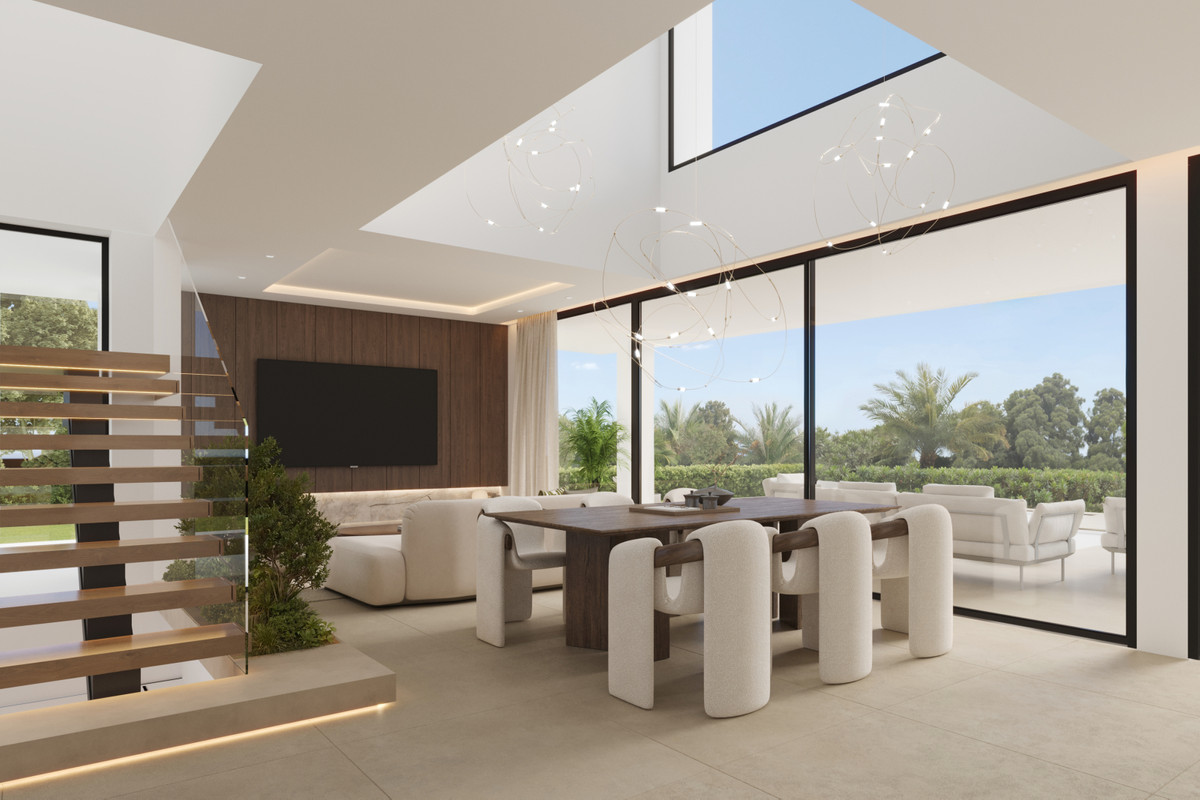 New Villa for sale in Estepona
