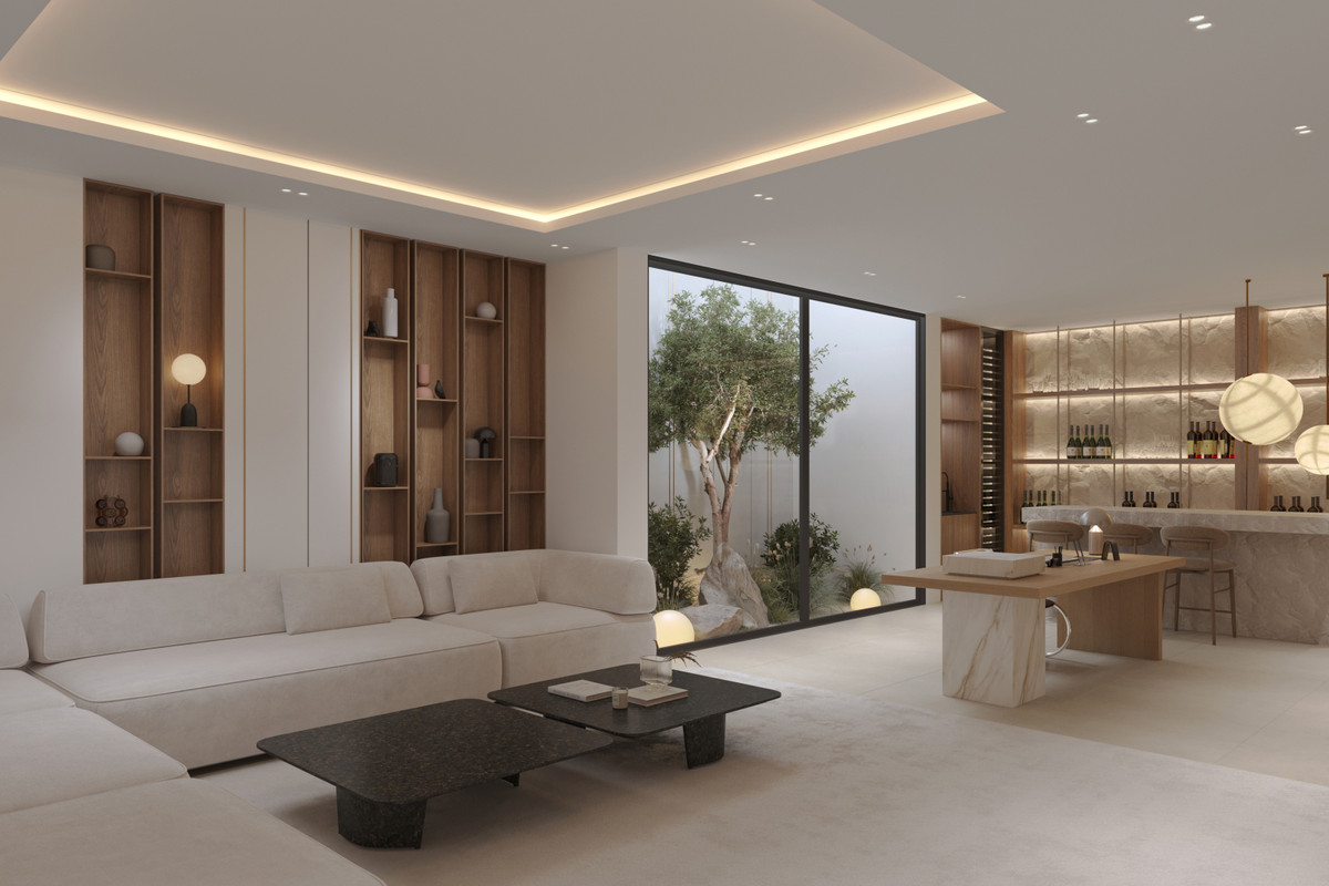 New Villa for sale in Estepona