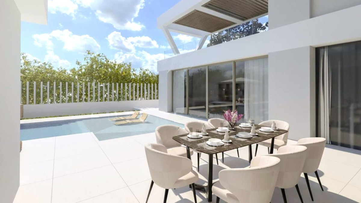 New Villa for sale in Manilva
