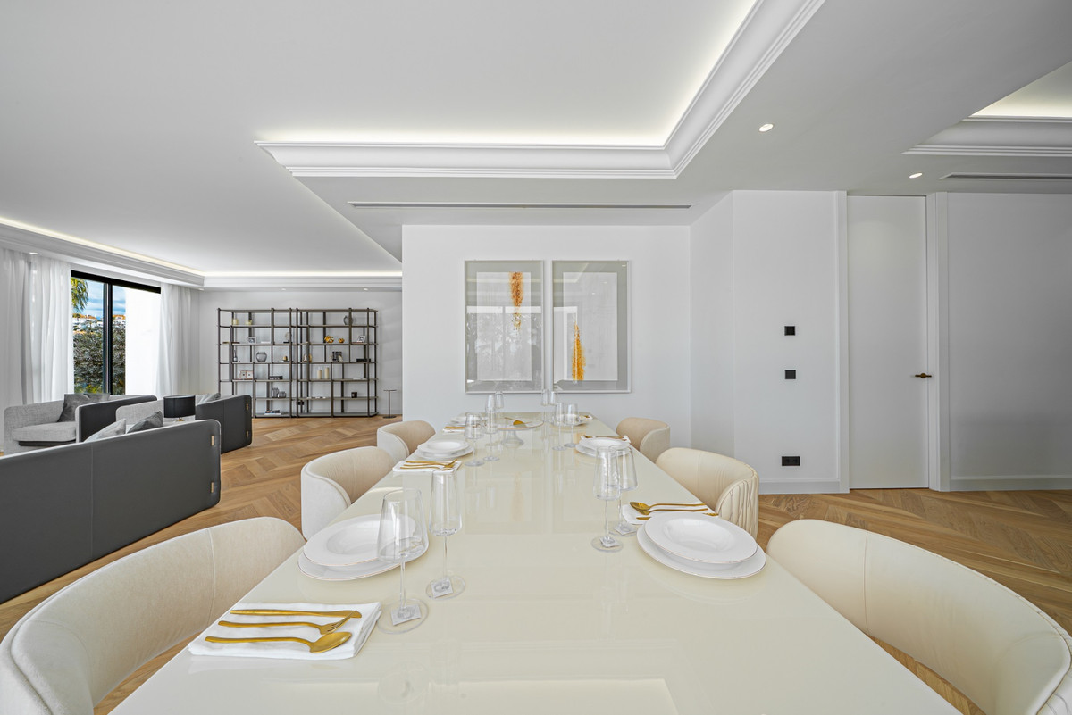 New Villa for sale in Marbella