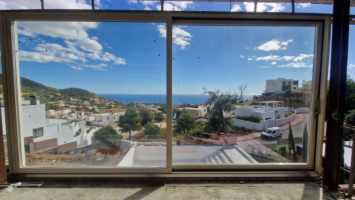 New Villa for sale in Mijas