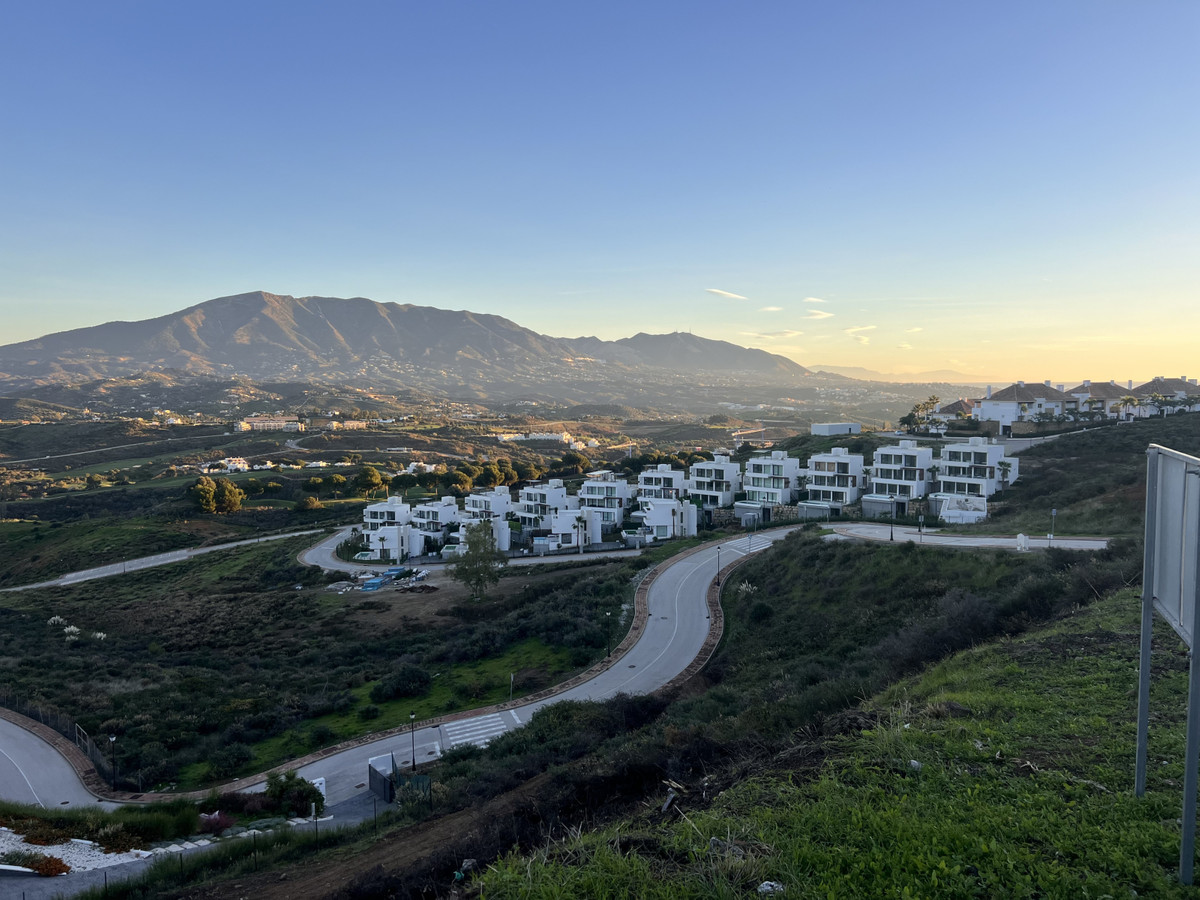 New Villa for sale in Mijas