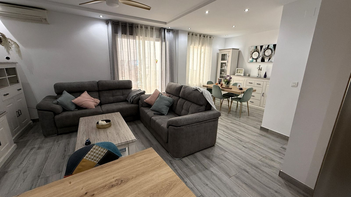 Apartment for sale in Alhaurín el Grande