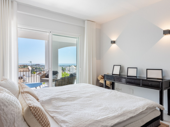 Apartment for sale in Benahavís