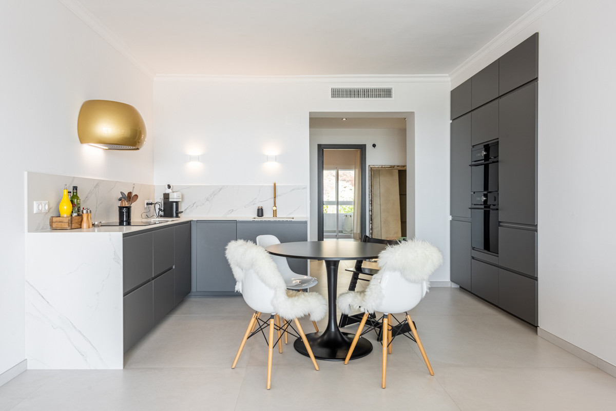 Apartment for sale in Benahavís