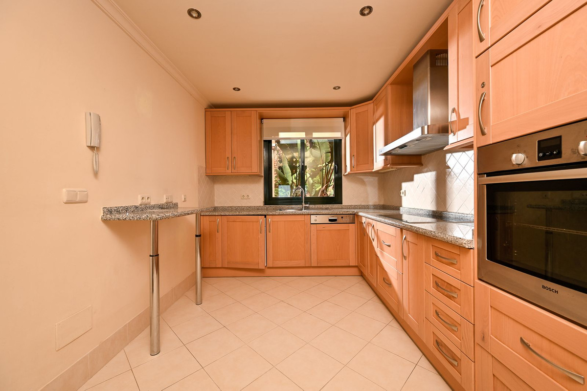 Apartment for sale in Benahavís