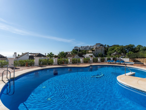 Apartment for sale in Benahavís