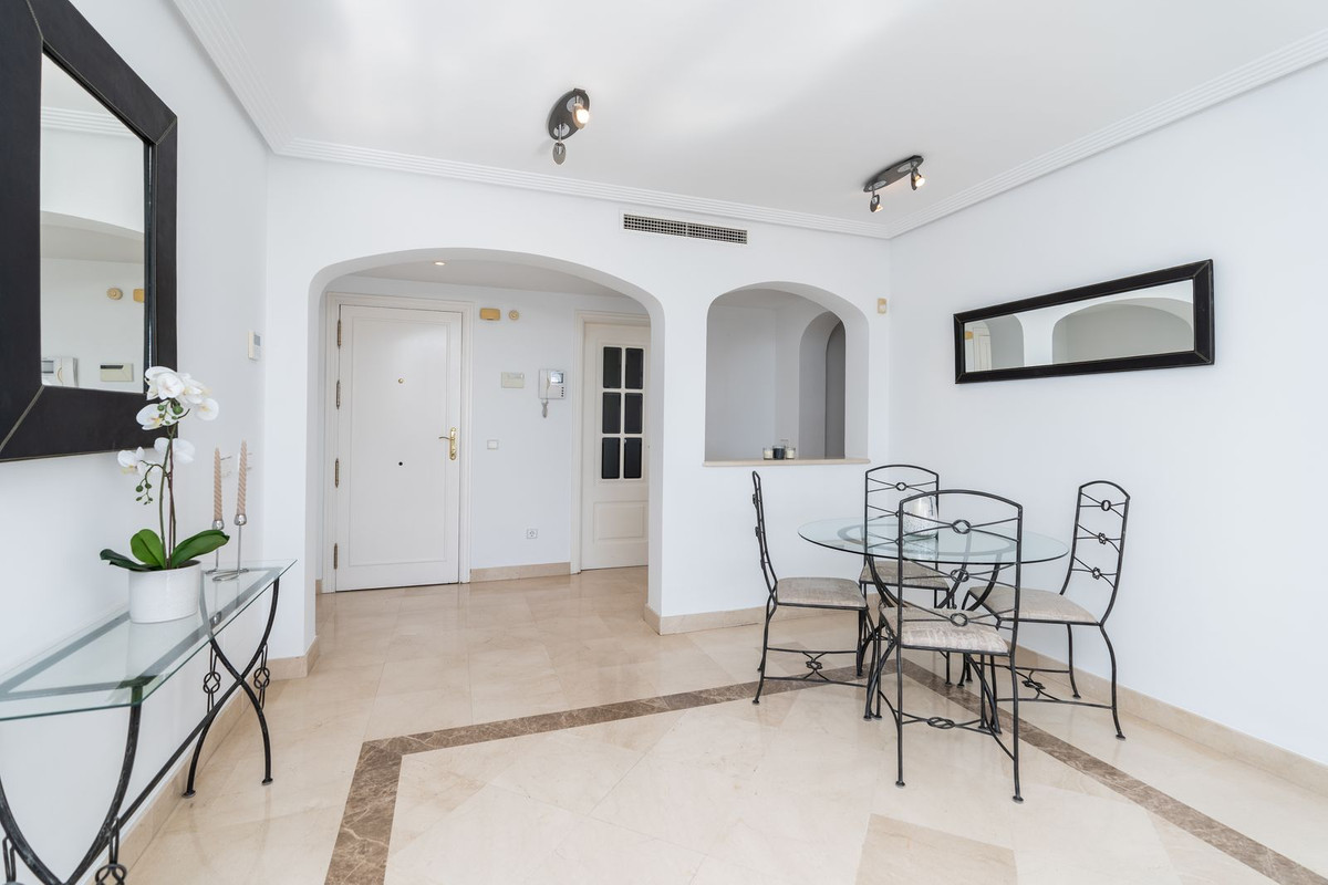 Apartment for sale in Benahavís