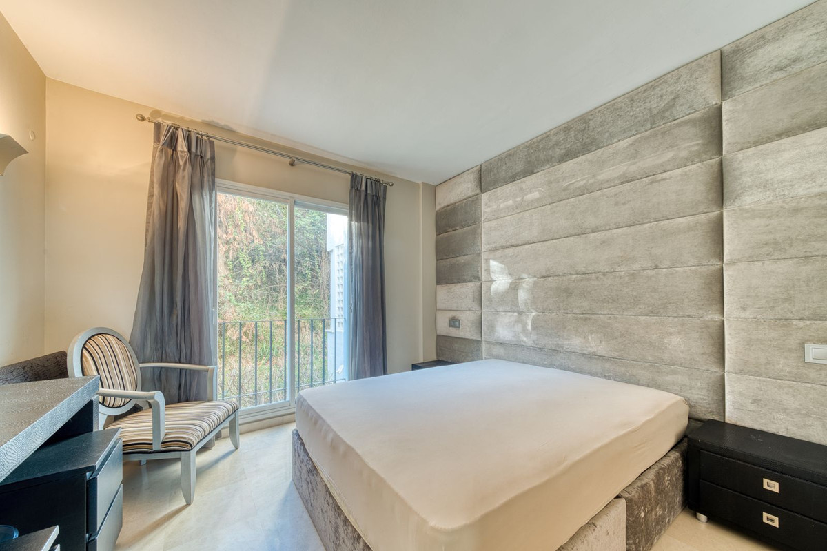 Apartment for sale in Benahavís