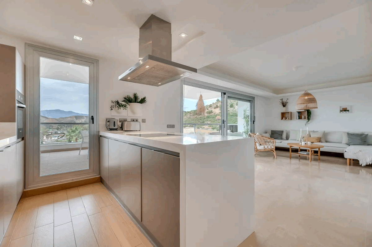 Apartment for sale in Benahavís