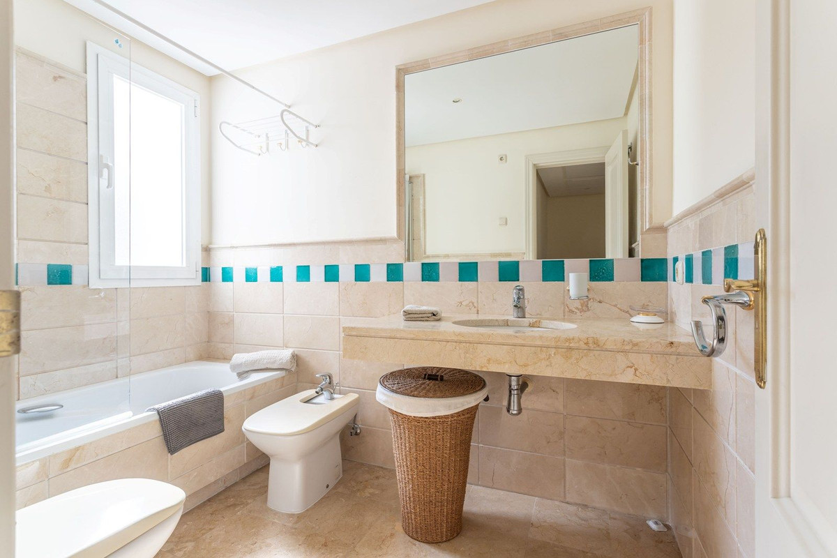 Apartment for sale in Benahavís