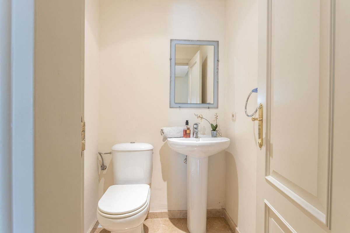 Apartment for sale in Benahavís