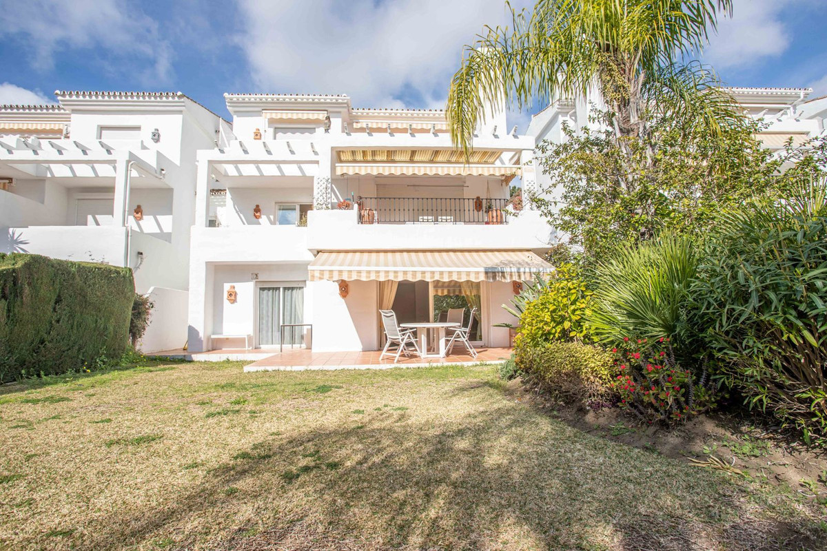 Apartment-in-Benahavis-Ref-R5315893 Apartment for sale in Benahavís