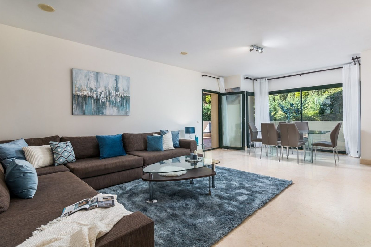 Apartment for sale in Benahavís