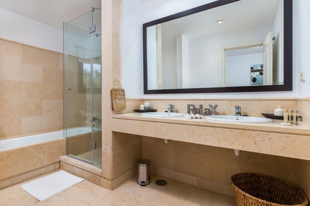 Apartment for sale in Benahavís