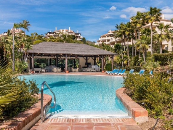 Apartment for sale in Benahavís