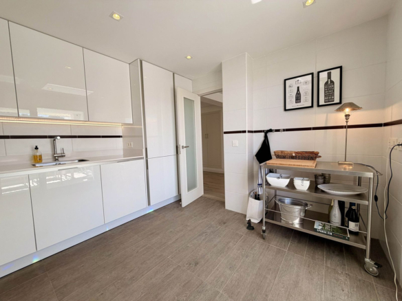 Apartment for sale in Benahavís