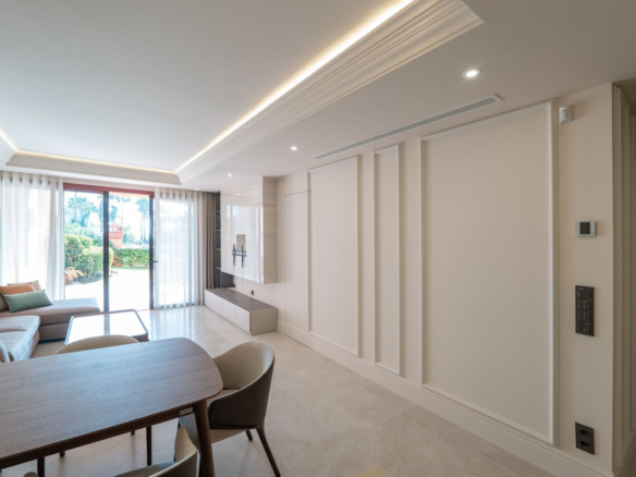 Apartment for sale in Estepona