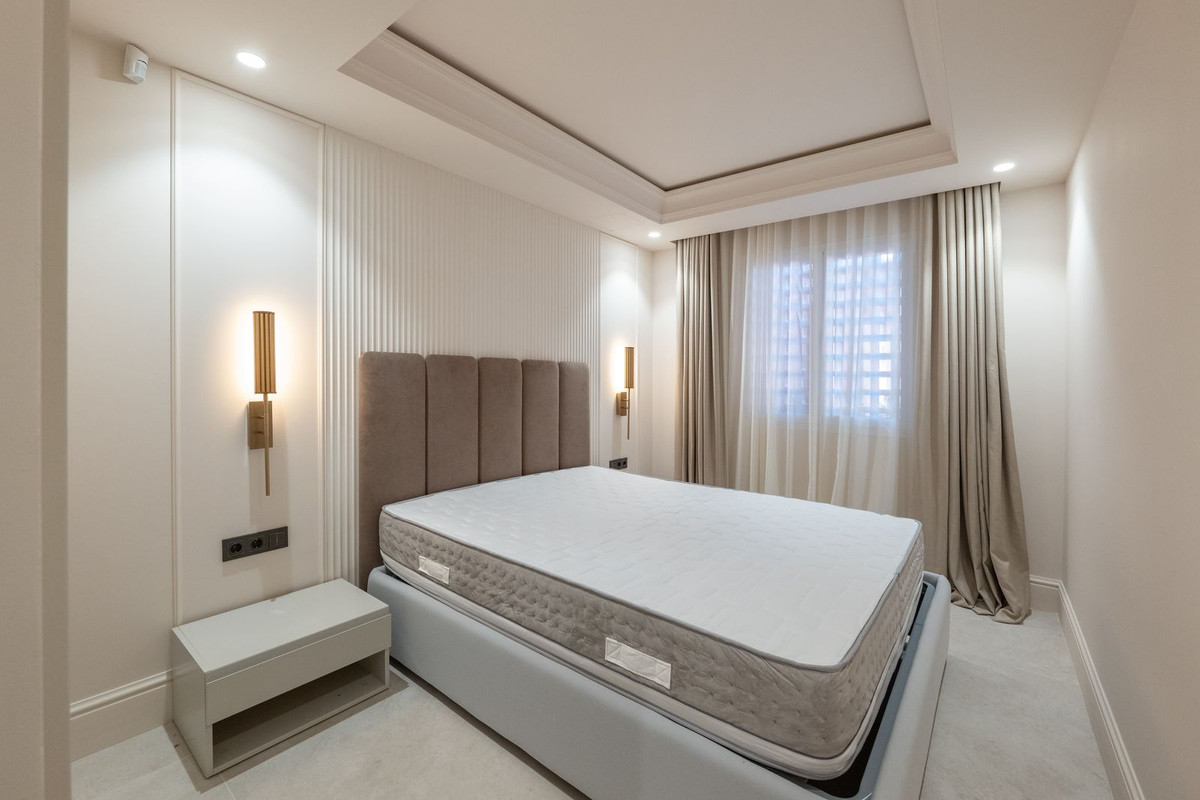 Apartment for sale in Estepona