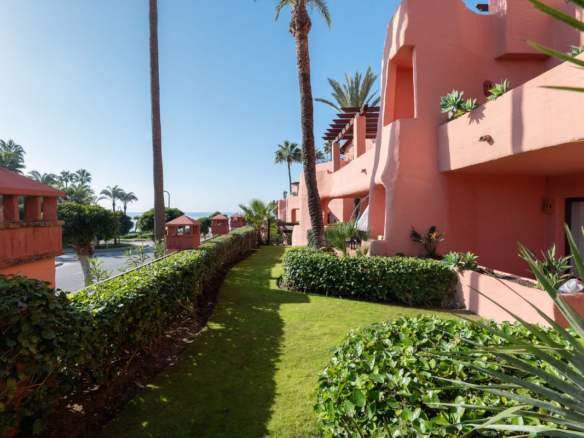 Apartment for sale in Estepona