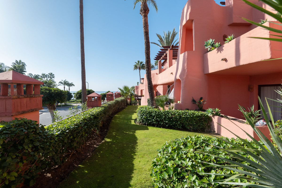 Apartment for sale in Estepona