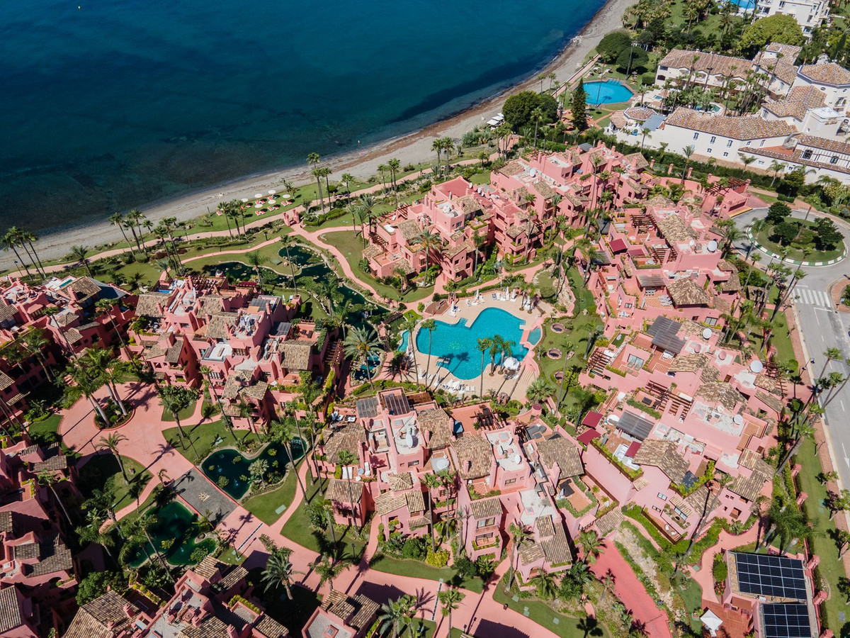 Apartment for sale in Estepona