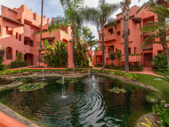 Apartment for sale in Estepona