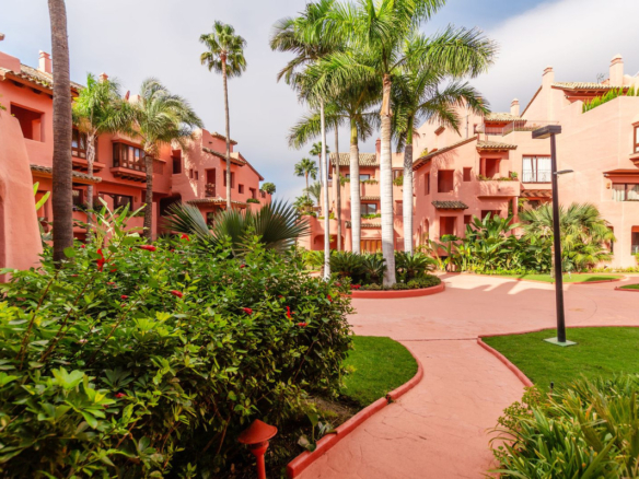 Apartment for sale in Estepona