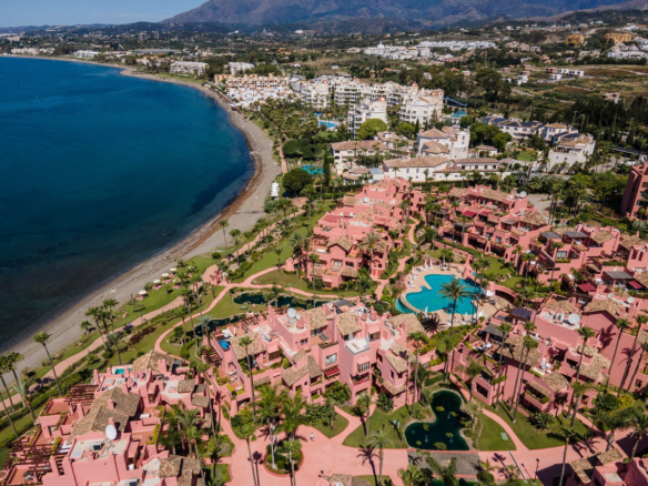 Apartment for sale in Estepona